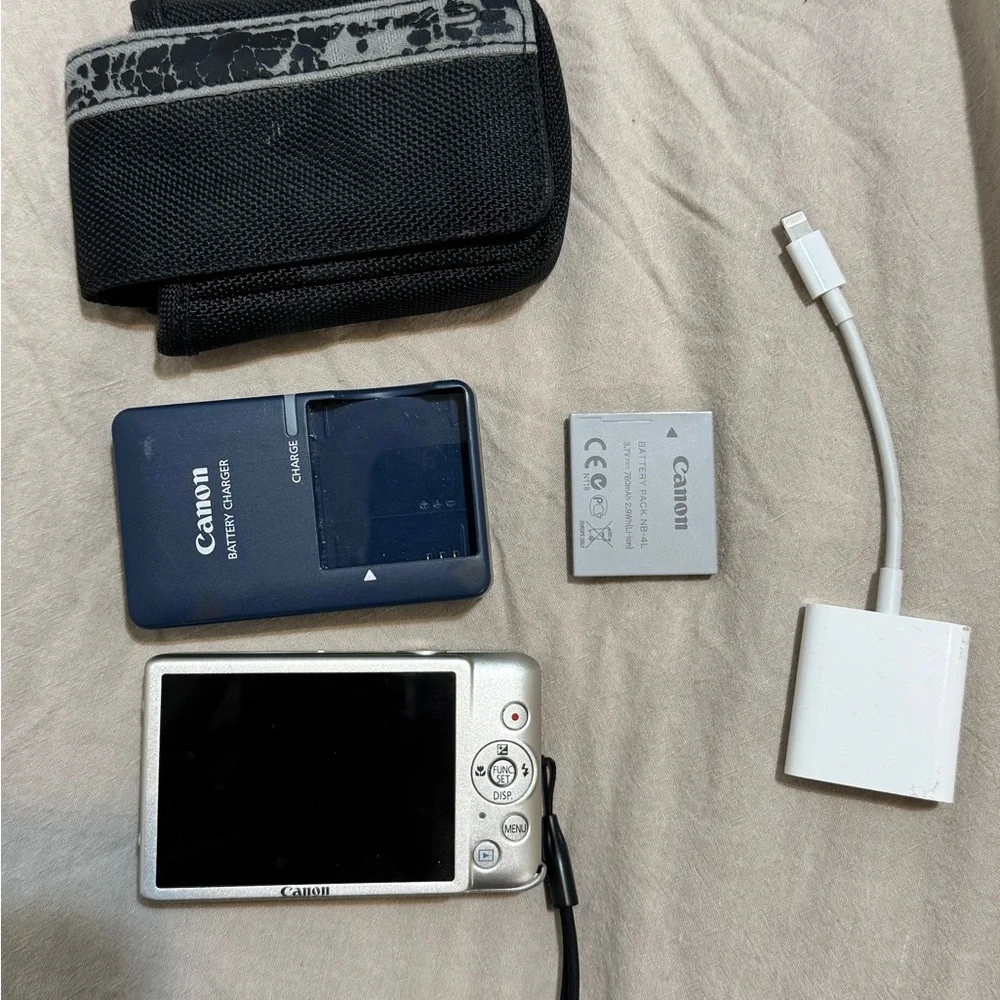 Canon Silver Digital Camera with Compact Design and High-Quality Lens